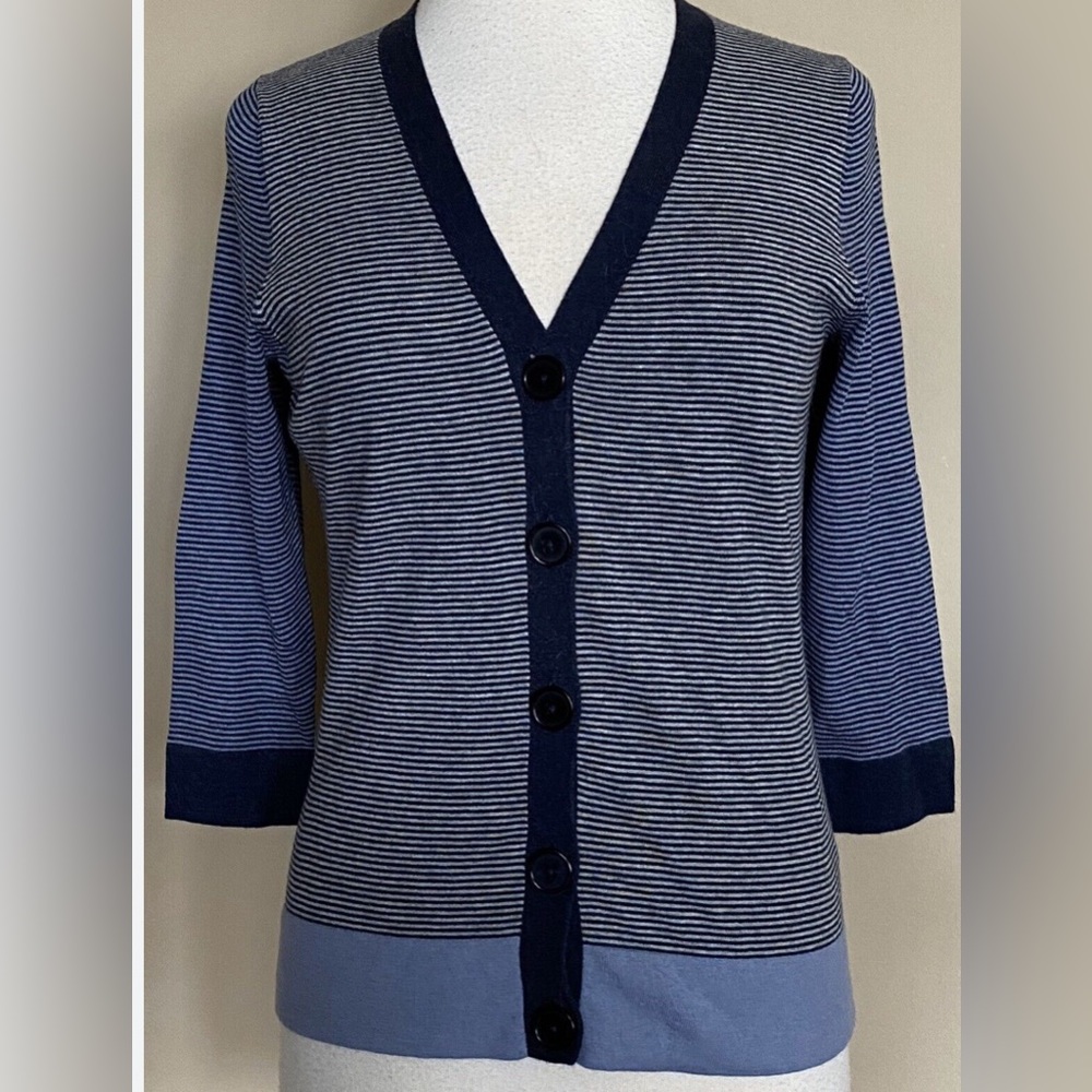 🌼 TALBOTS  V NECK CARDIGAN SWEATER BLUE GRAY‎ STRIPES BUTTON FRONT . SIZE LP